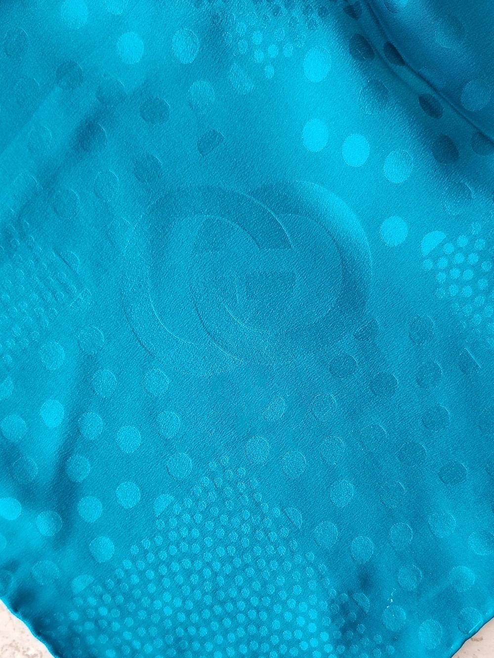 Vtg Gucci Teal Dot Pattern Monogrammed Logo Silk Square Scarf 34 X 34